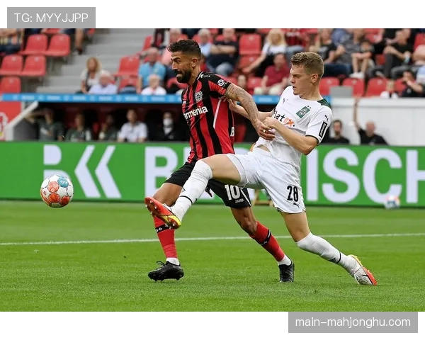 深度复盘:勒沃库森4-3-3新阵如何击穿门兴的五后卫铁桶 深度复盘:勒沃库森4-3-3新阵如何击穿门兴的五后卫铁桶