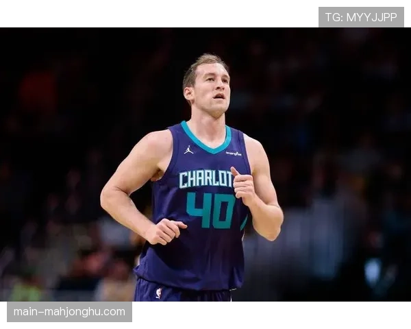 怀特塞德新鞋垫到货但疼痛未消，上海内线双塔恢复不达预期